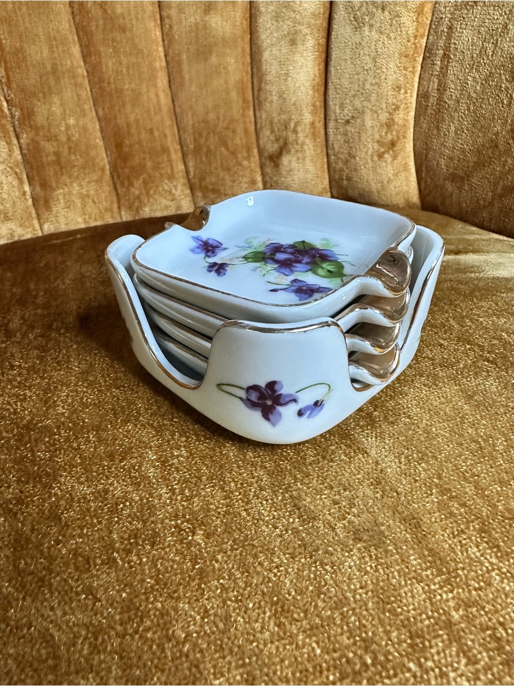 Set of 4 Mid Century Lefton Mini Ashtrays with Holder Violets Floral Vintage